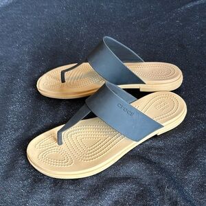 Women’s size 9 Crocs sandals